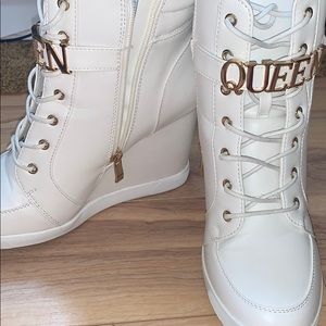 Queen Hightops Limited Edition